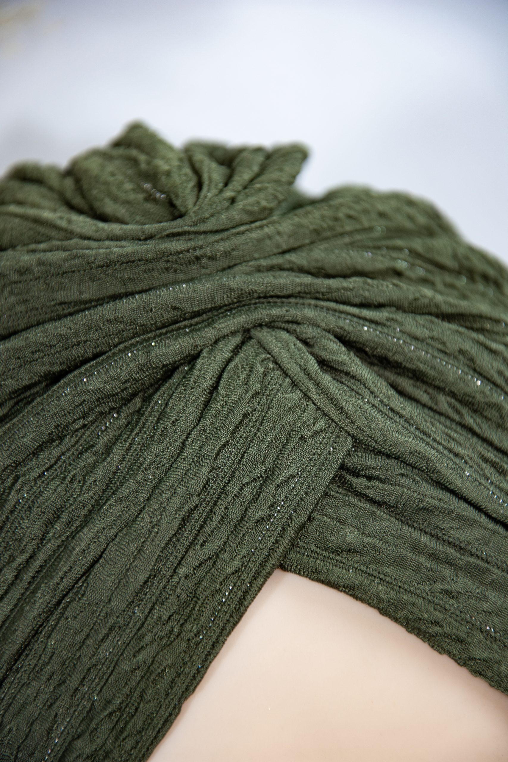 Turban fashion croisé pailleté – Image 9